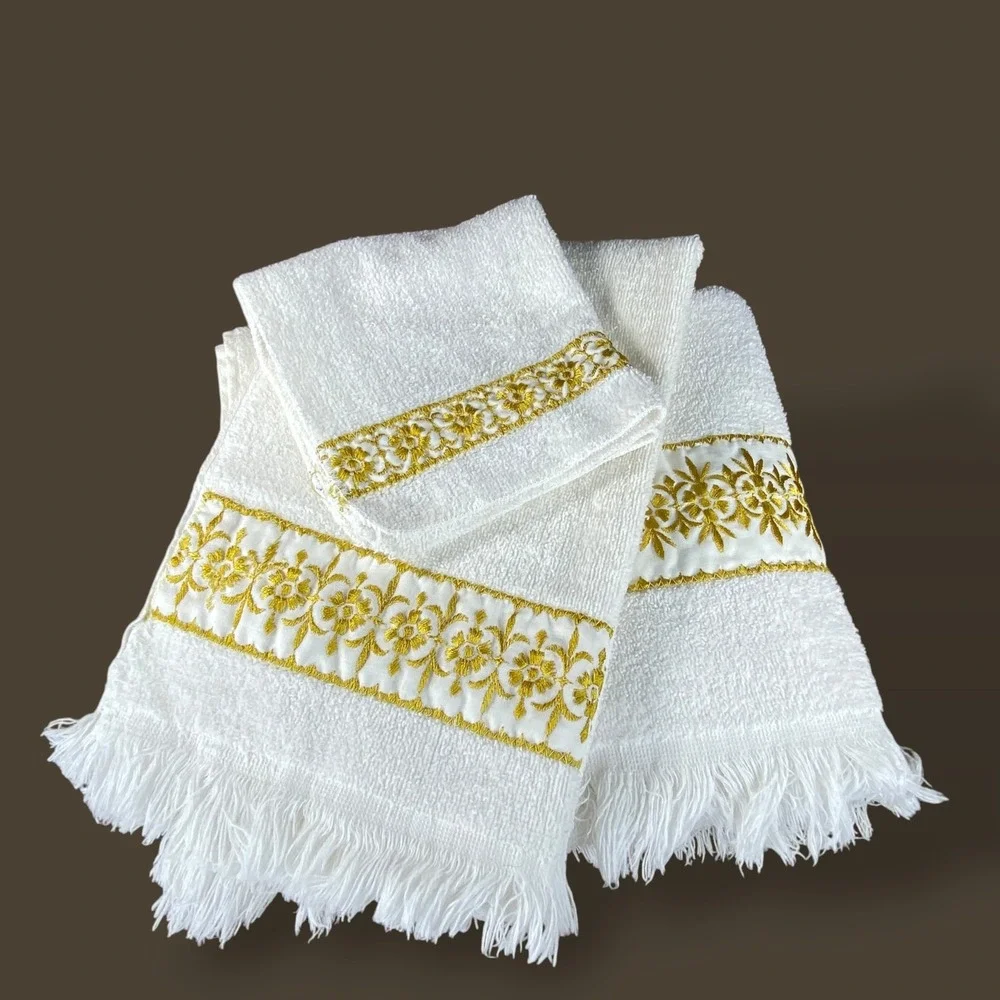 Cannon Royal Family Towels White Gold Floral Bath Set Vintage 1970s